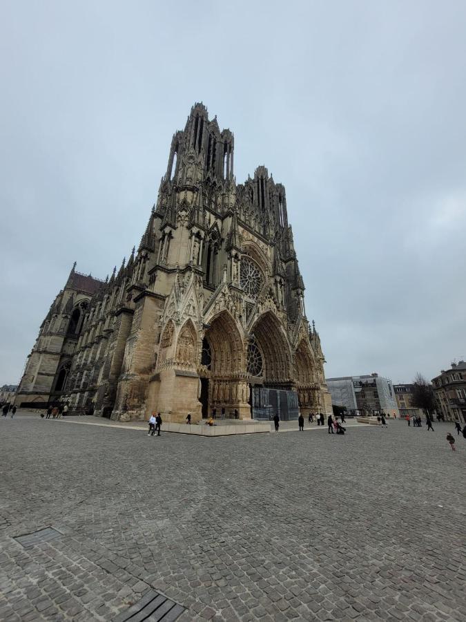 Ferienwohnung Le Champagnoles Reims Exterior foto