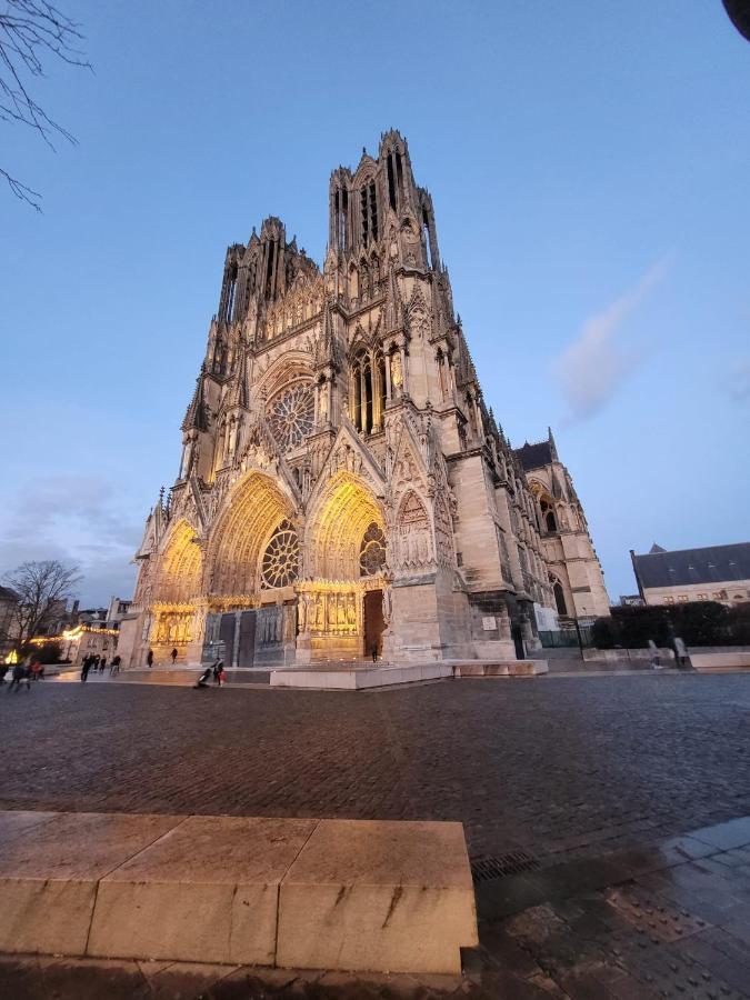 Ferienwohnung Le Champagnoles Reims Exterior foto